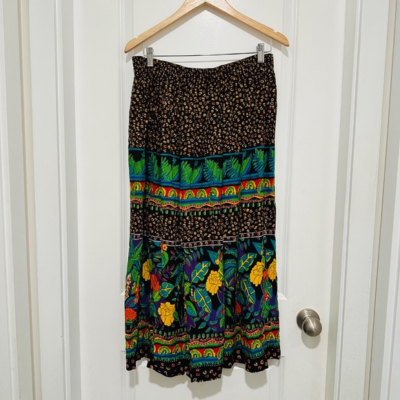 Vintage 2-Piece Set | LA Sport by Lori Ann Skirt and Jacket Set Vibrant Pattern - Picture 12 of 14